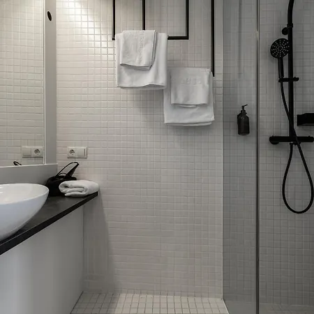 By Maier - Kontaktloser Check-in