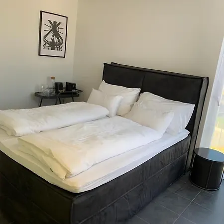 By Maier - Kontaktloser Check-in