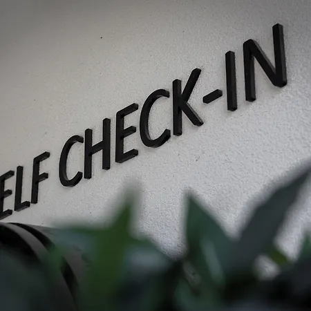 By Maier - Kontaktloser Check-in Hotell