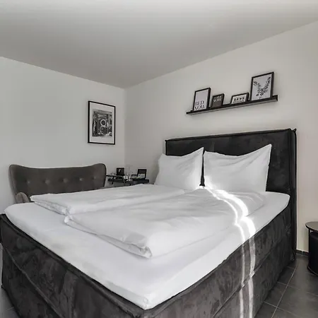 By Maier - Kontaktloser Check-in Hotell